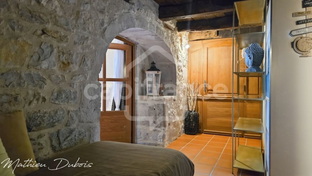 � vendre  Propri�t�/ch�teau Padirac (46500)