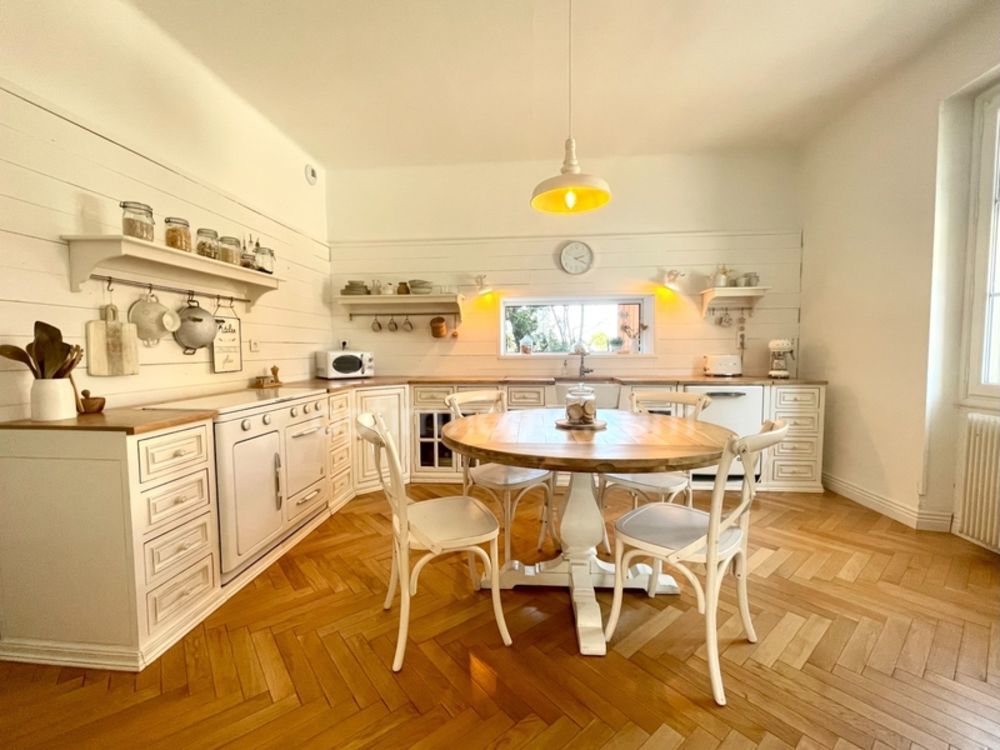 � vendre  Propri�t�/ch�teau Aigues-Mortes (30220)