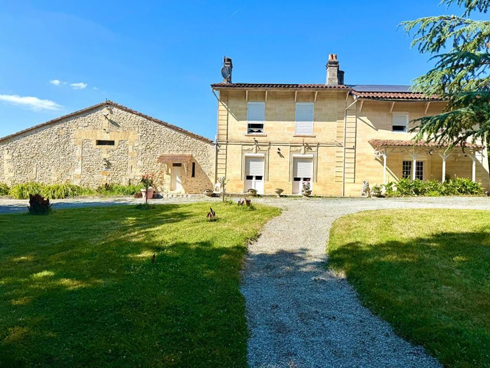 � vendre  Propri�t�/ch�teau Bordeaux (33000)