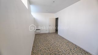  Immeuble � vendre 10 pi�ces 283 m�