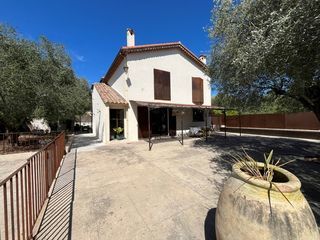  Maison � vendre 6 pi�ces 215 m�