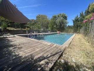  Propri�t�/ch�teau � vendre 8 pi�ces 290 m�