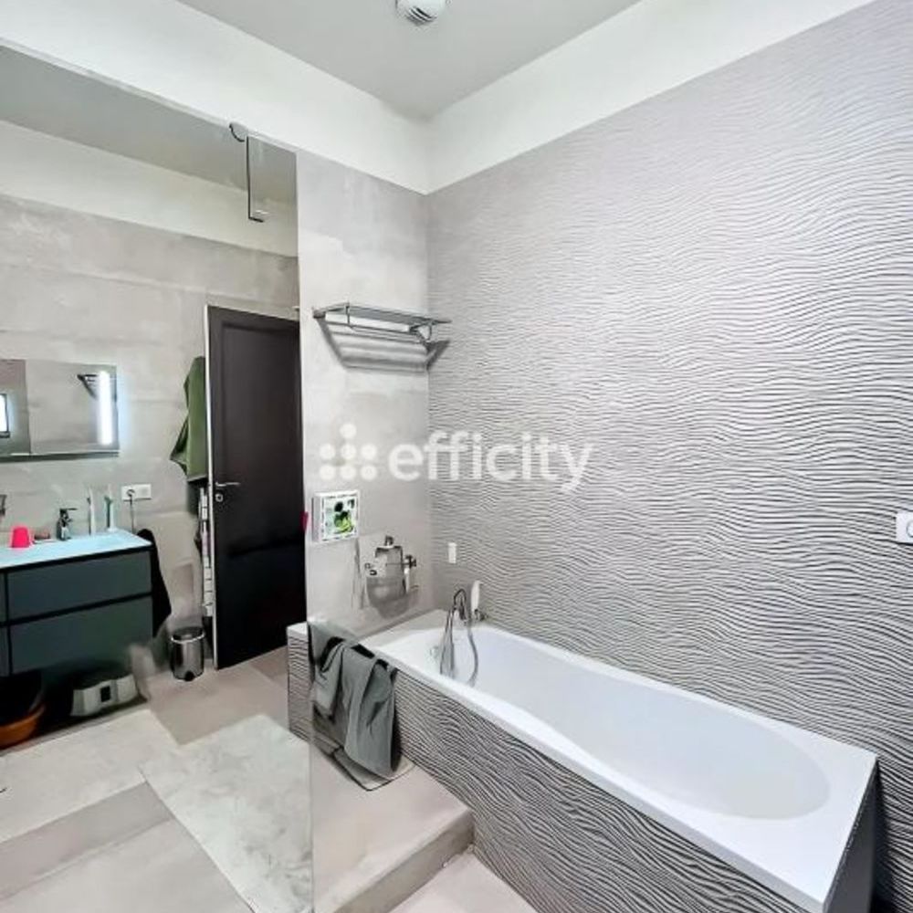 � vendre  Maison Bordeaux (33200)