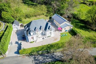  Propri�t�/ch�teau � vendre 13 pi�ces 324 m�