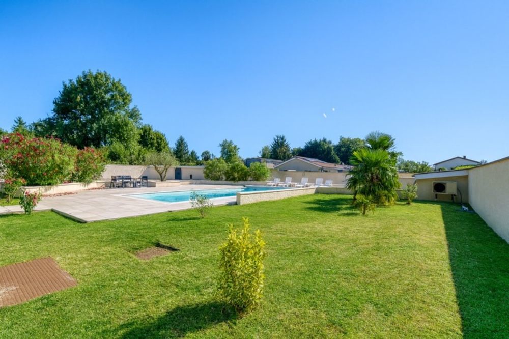 � vendre  Villa Saint-Jean-de-Thurigneux (01390)