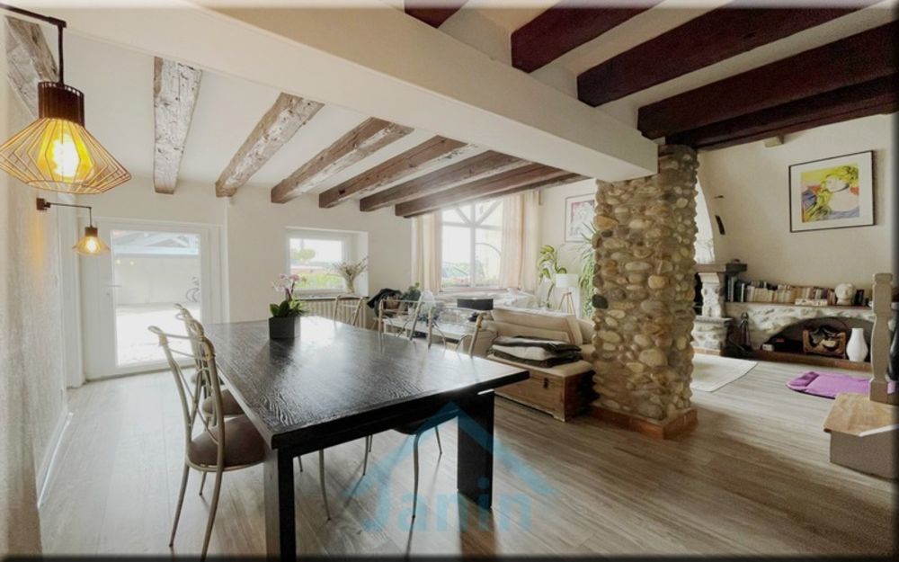 � vendre  Maison Challex (01630)