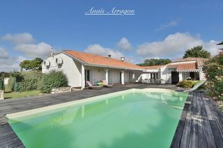  Propri�t�/ch�teau � vendre 9 pi�ces 250 m�