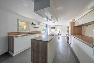  Maison � vendre 6 pi�ces 200 m�