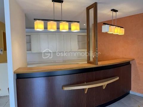 A VENDRE EN EXCLUSIVITE LOCAL COMMERCIAL 250 M2 DAMMARIE-LES-LYS CENTRE 204000 77190 Dammarie les lys