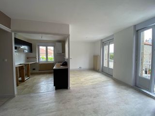  Immeuble � vendre 15 + pi�ces 230 m�