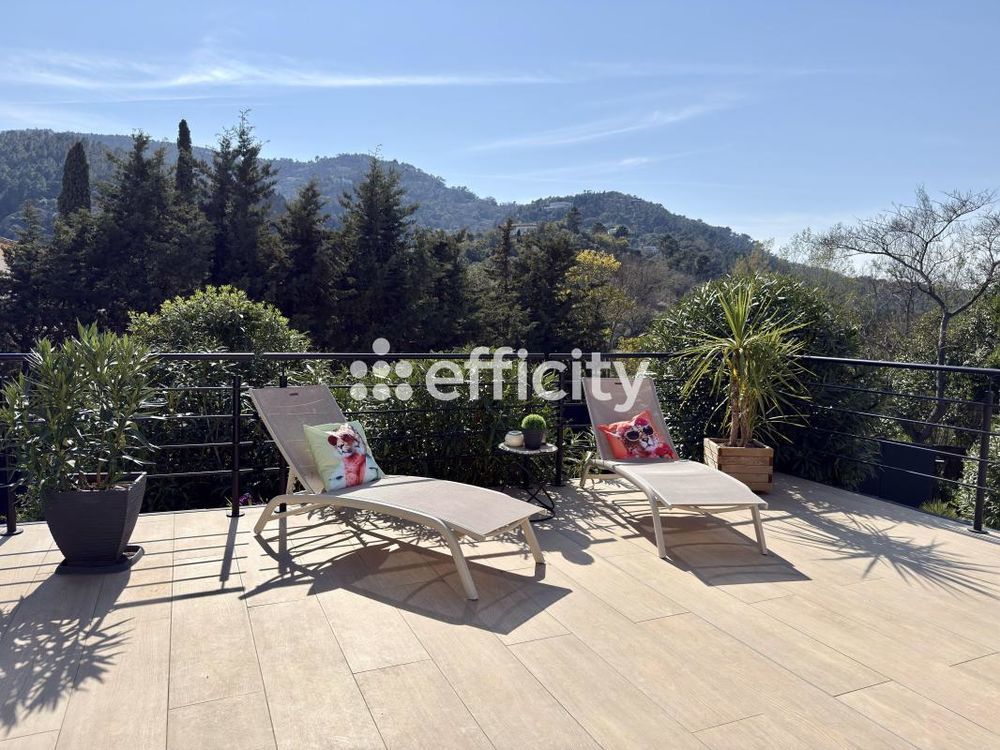 � vendre  Villa Mandelieu-la-Napoule (06210)