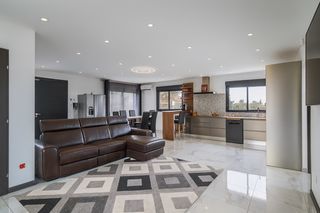  Maison � vendre 8 pi�ces 330 m�