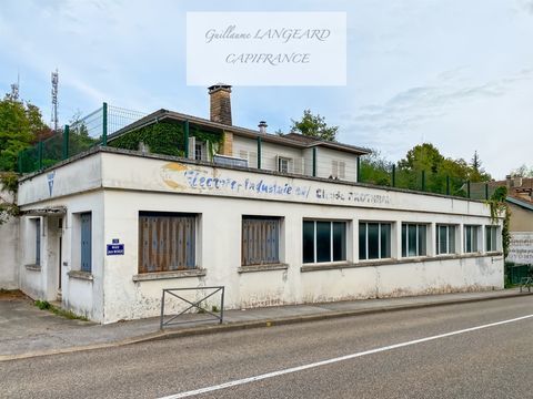 &Agrave; vendre sur Oyonnax (01 100), un B&acirc;timent industriel de 240 m2 avec 4 bureaux et 2 garages 160000 01100 Oyonnax