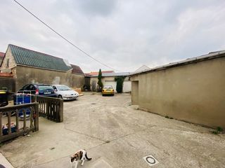  Immeuble � vendre 4 pi�ces 225 m�