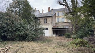  Immeuble � vendre 15 + pi�ces 700 m�