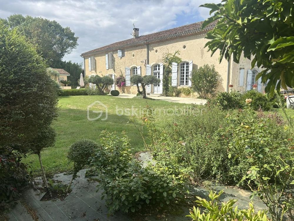 � vendre  Propri�t�/ch�teau Agen (47000)