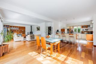  Maison � vendre 8 pi�ces 205 m�