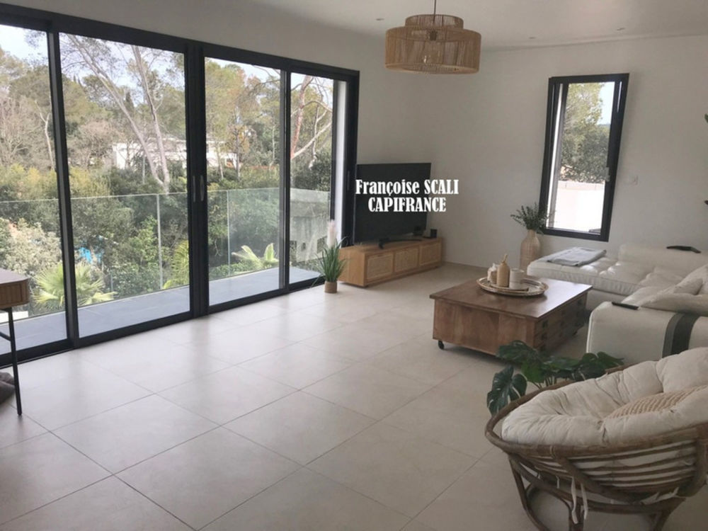 � vendre  Maison Saint-Rapha�l (83700)