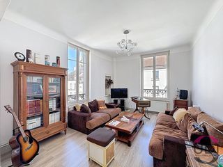  Immeuble � vendre 10 pi�ces 400 m�