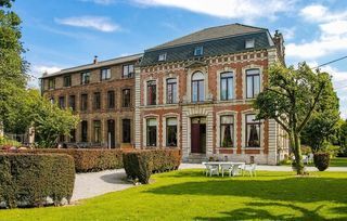  Propri�t�/ch�teau � vendre 15 + pi�ces 823 m�