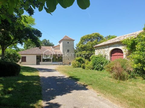   Propri�t� � vocation touristique camping avec lac et sources Propri�t�/ch�teau - 7 pi�ce(s) - 210 m�