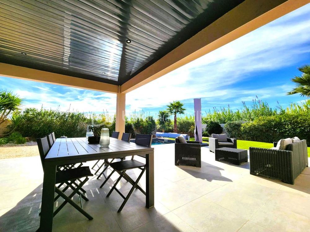 � vendre  Villa Tourbes (34120)