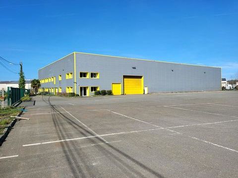 Entrep&ocirc;t /batiments industriels/ logistique 3400 m&sup2; 18400 72000 Le mans