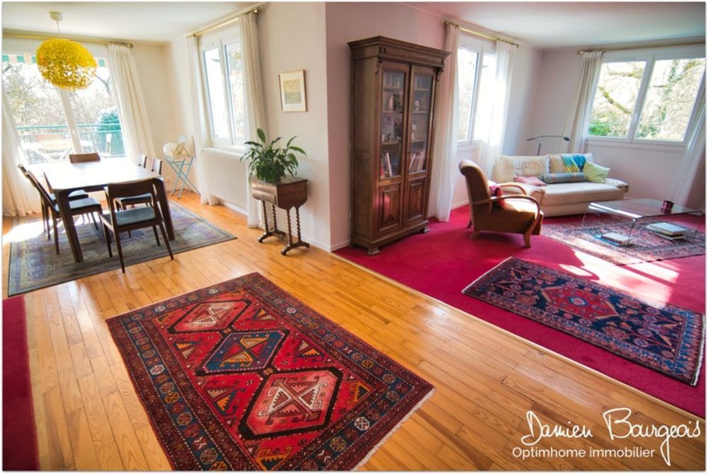 � vendre  Maison Saint-Genis-Pouilly (01630)