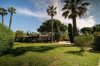  Propri�t�/ch�teau � vendre 11 pi�ces 350 m�