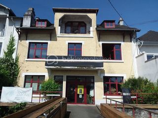  Immeuble � vendre 15 + pi�ces 300 m�