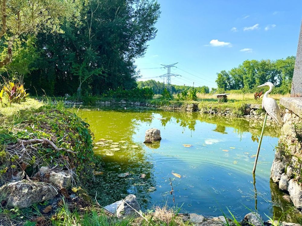 � vendre  Propri�t�/ch�teau Bordeaux (33000)