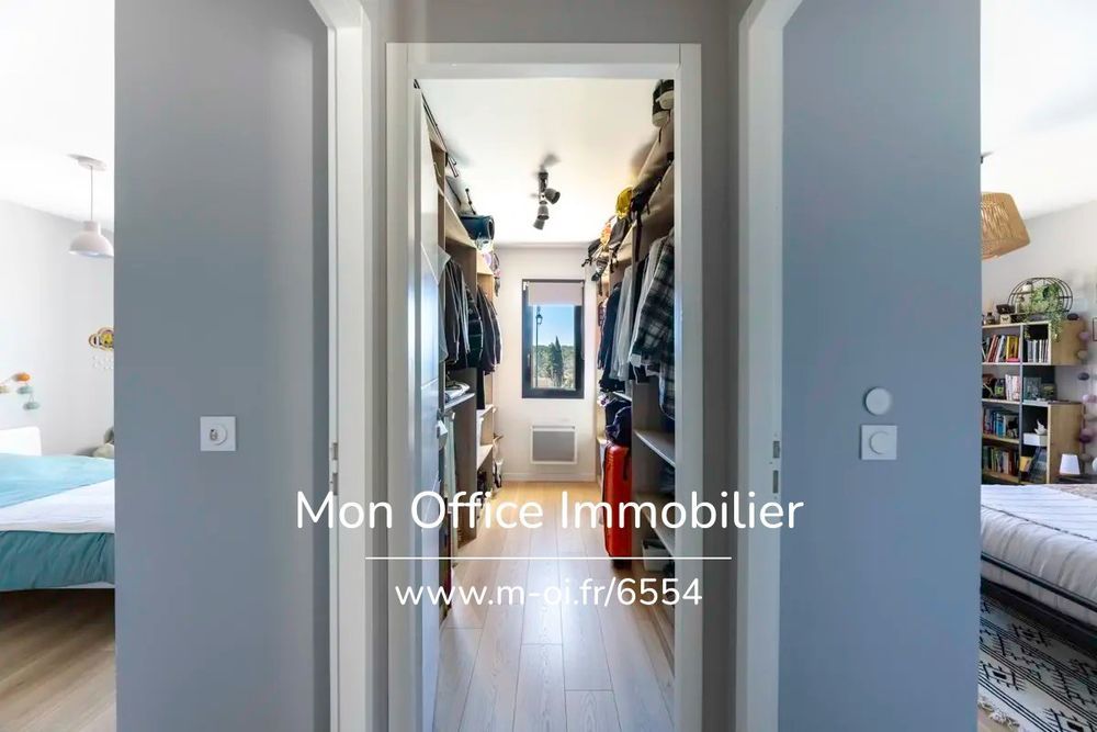 � vendre  Maison �guilles (13510)