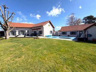  Maison � vendre 9 pi�ces 250 m�