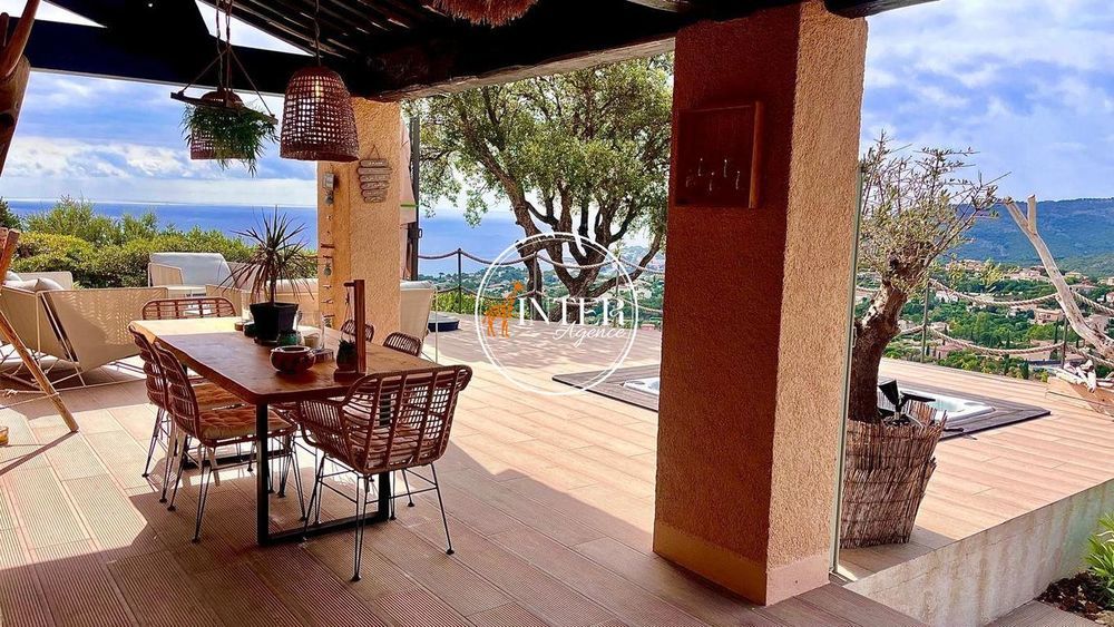 � vendre  Villa Les Issambres (83380)