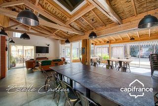  Propri�t�/ch�teau � vendre 15 + pi�ces 417 m�