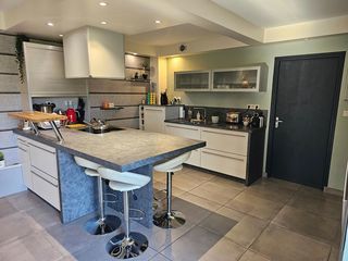  Maison � vendre 4 pi�ces 140 m�