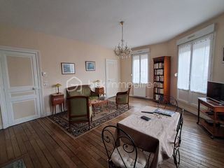  Immeuble � vendre 10 pi�ces 134 m�