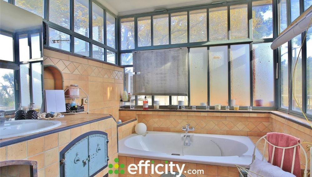 � vendre  Propri�t�/ch�teau Entraigues-sur-la-Sorgue (84320)