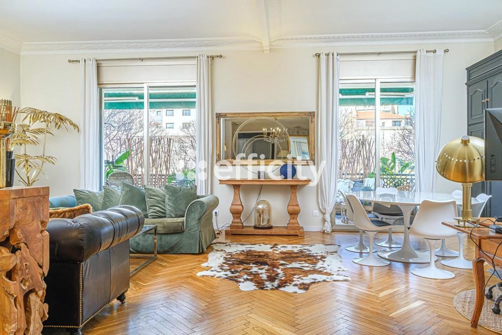 � vendre  Appartement Marseille 8