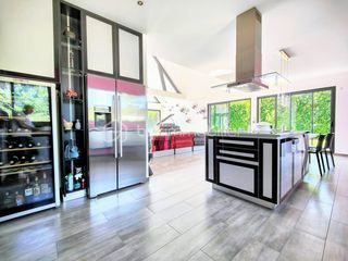  Maison � vendre 10 pi�ces 239 m�