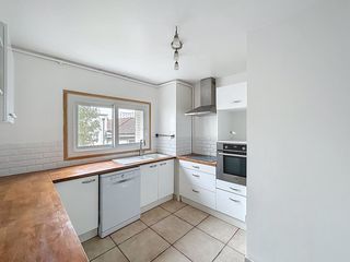  Appartement � louer 3 pi�ces 82 m�