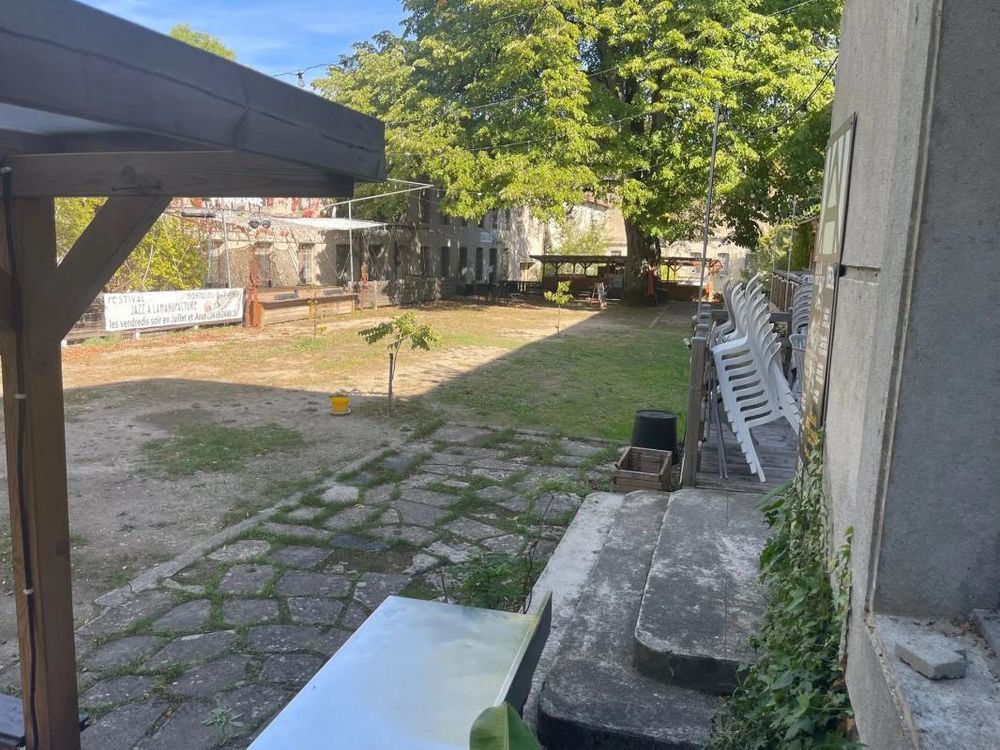 � vendre  Propri�t�/ch�teau Montolieu (11170)