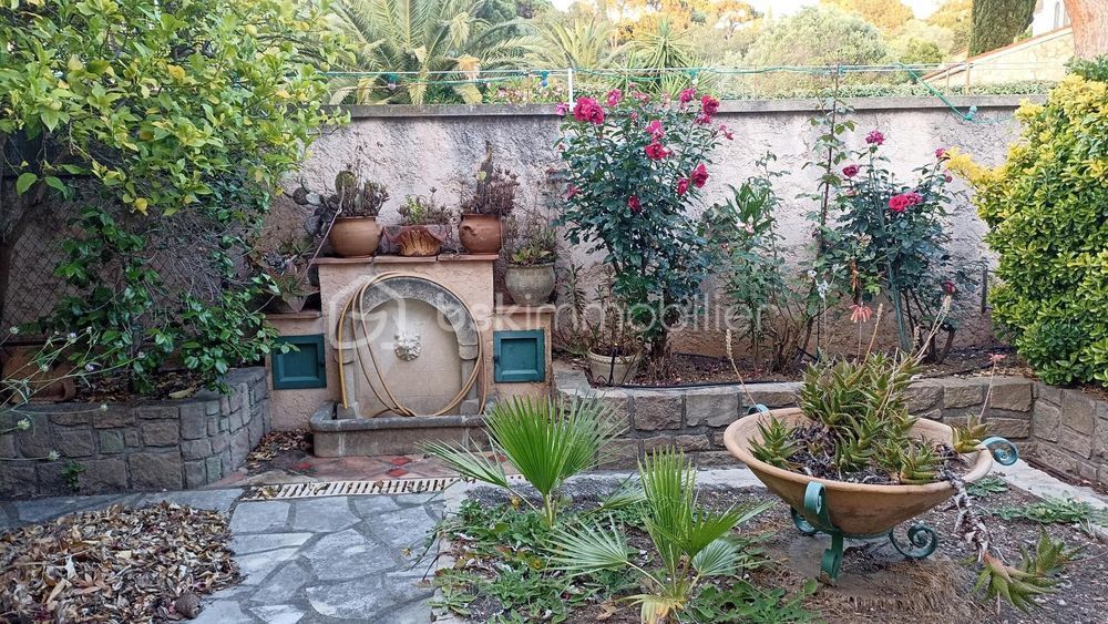 � vendre  Villa Roquebrune-sur-Argens (83520)