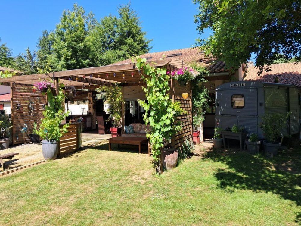 � vendre  Maison Confolens (16500)