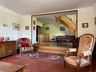  Propri�t�/ch�teau � vendre 7 pi�ces 210 m�