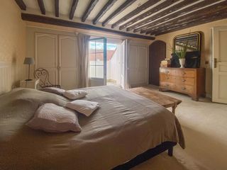  Propri�t�/ch�teau � vendre 14 pi�ces 355 m�