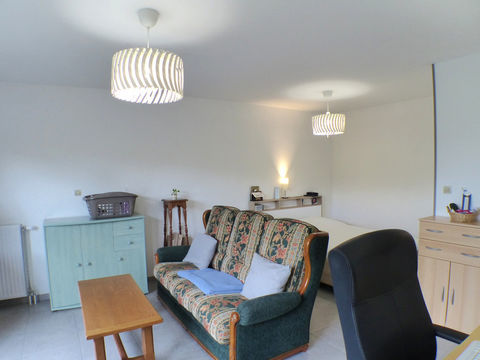   Appartement � louer T1 bis avec terrasse et jardin QUETIGNY (21) Appartement - 1 pi�ce(s) - 33 m�