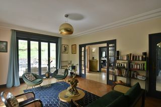  Maison � vendre 10 pi�ces 307 m�