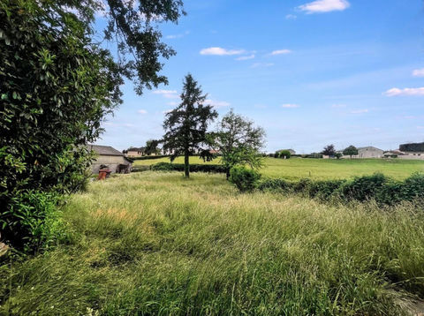   A 5 mn de MARCIGNY � Grande maison familiale de 163m2 habitable (71110) Maison - 7 pi�ce(s) - 163 m�