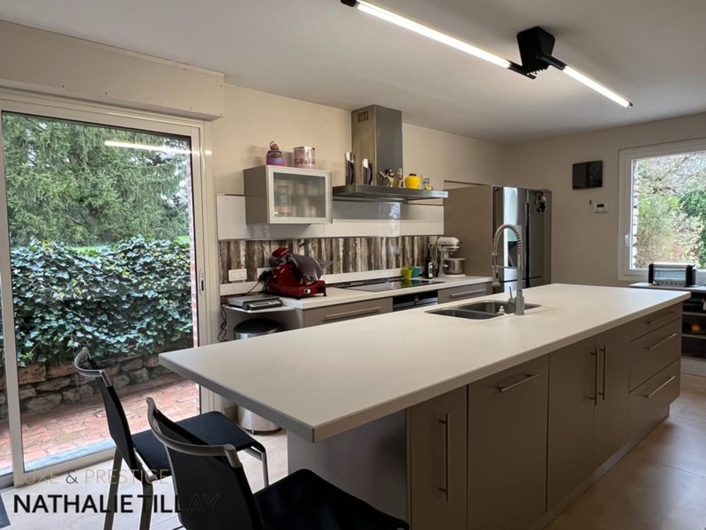 � vendre  Propri�t�/ch�teau Gidy (45520)